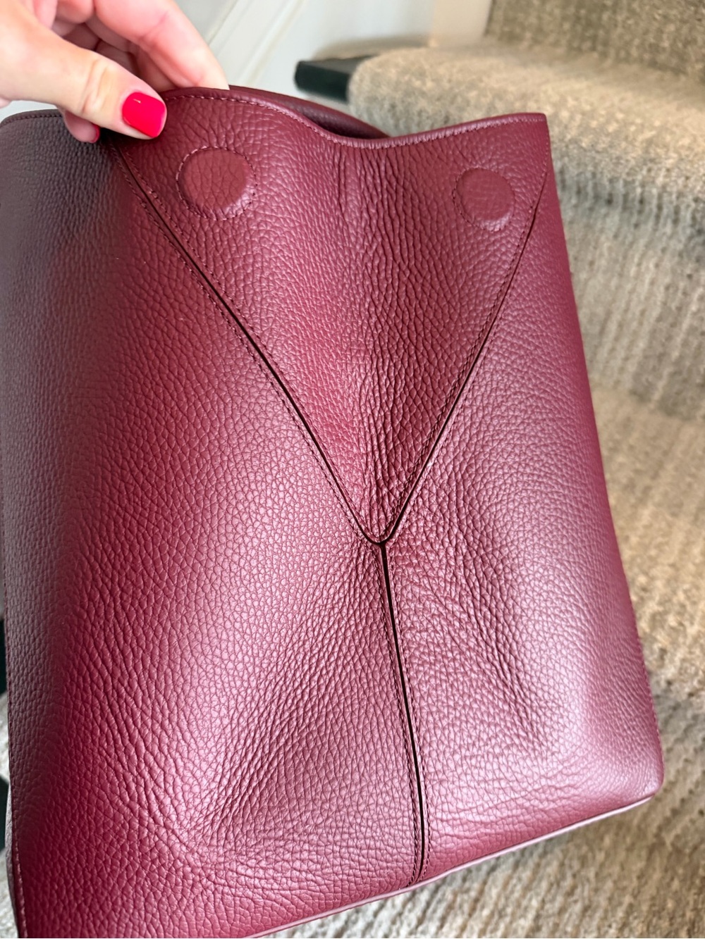 Cuyana Forma Satchel in Cherry - Picture 15 of 16